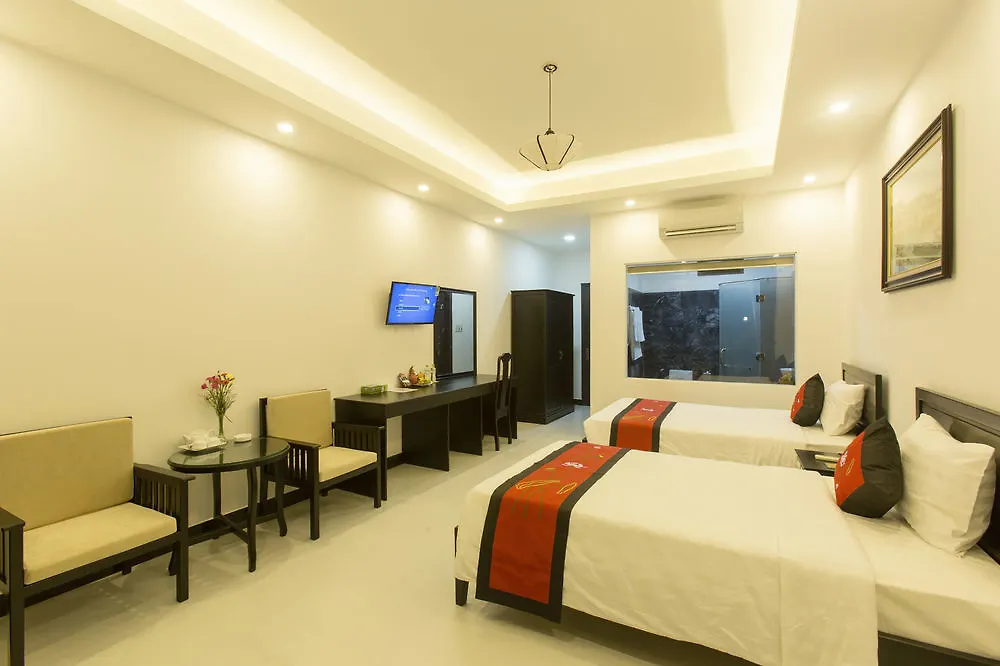 Hoi An Hideaway Villa فندق