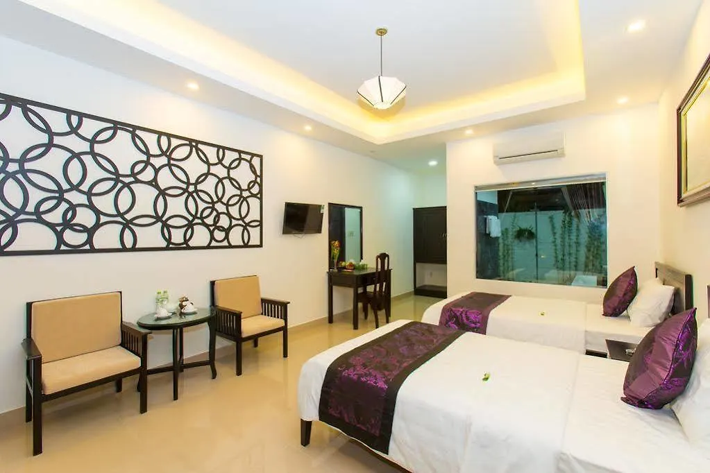 Hoi An Hideaway Villa فندق